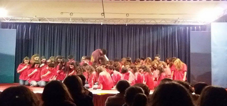 “Battito sordo”, riflessione natalizia sulla violenza