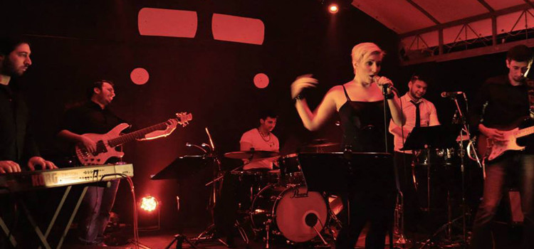 San Silvestro in piazza con la Groovy Wonder Band San Silvestro in piazza con la Groovy Wonder Band