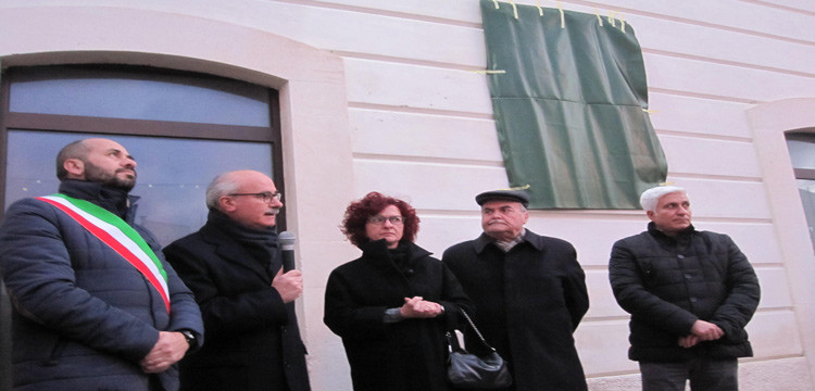 Noci dedica epigrafe a Pietro Gioja, cultore della città e dei cittadini Noci dedica epigrafe a Pietro Gioja, cultore della città e dei cittadini