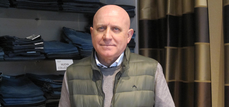 Iniziano i saldi, Casulli ottimista: “Penso che il 2016 sia un anno di lenta ma progressiva ripresa” Iniziano i saldi, Casulli ottimista: “Penso che il 2016 sia un anno di lenta ma progressiva ripresa”