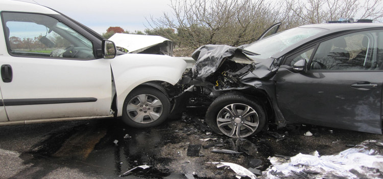 Grave incidente sulla Noci-Alberobello, due feriti gravi