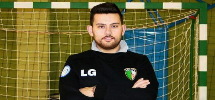 Lippolis a tutto tondo sul calcio a5 di Giovanissimi e Allievi Lippolis a tutto tondo sul calcio a5 di Giovanissimi e Allievi