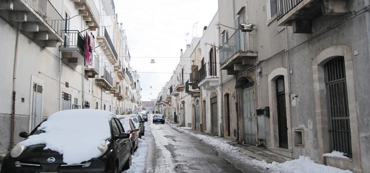 Residenti senz’acqua, la protesta corre sul web