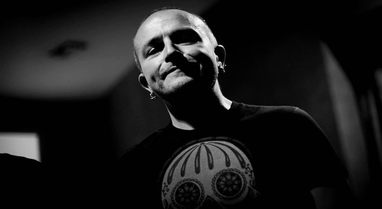 “Nausea”: il nuovo album di Gianni Console