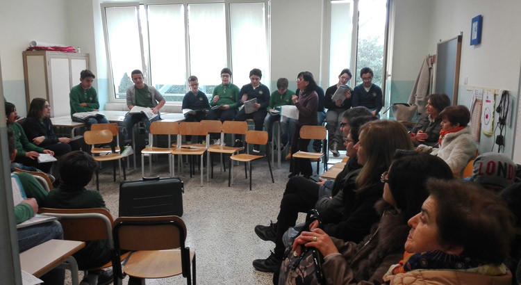 Genitori e futuri allievi all’open day della “Pascoli-Cappuccini” Genitori e futuri allievi all’open day della “Pascoli-Cappuccini”