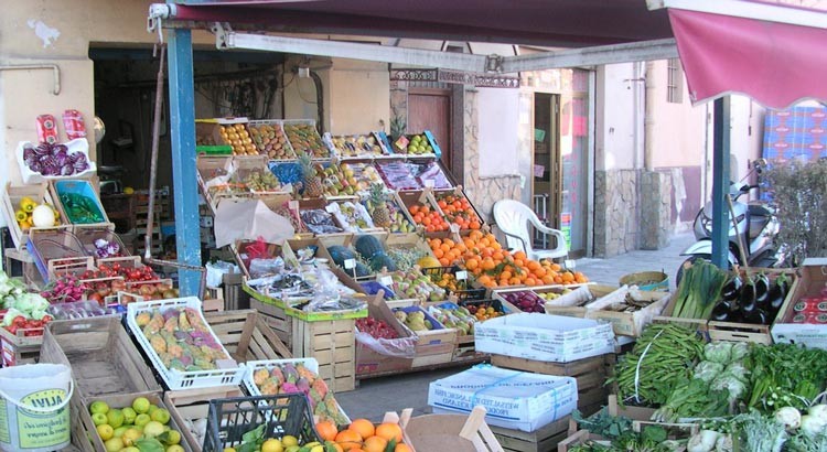 Rinnovo concessioni per posteggi al mercato settimanale e fiere, scadenza 31 gennaio