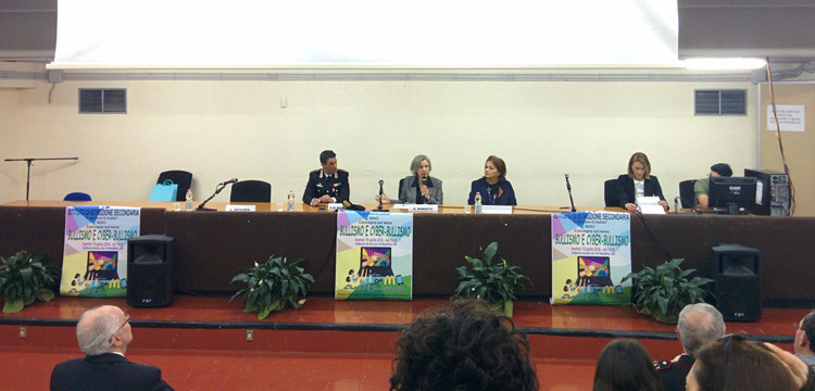 “Bullismo e Cyber-bullismo”: genitori fungano da esempio “Bullismo e Cyber-bullismo”: genitori fungano da esempio