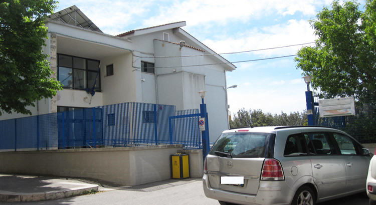 Furti nelle scuole: indagini in corso per proteggere la comunità educativa