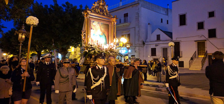 Festa del “3 maggio”: Madonna bagnata, Madonna fortunata
