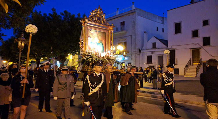 Festa del “3 maggio”: Madonna bagnata, Madonna fortunata