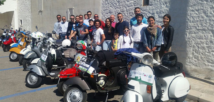 Il Vespa Club Noci in giro per la Puglia (beneficenza inclusa)