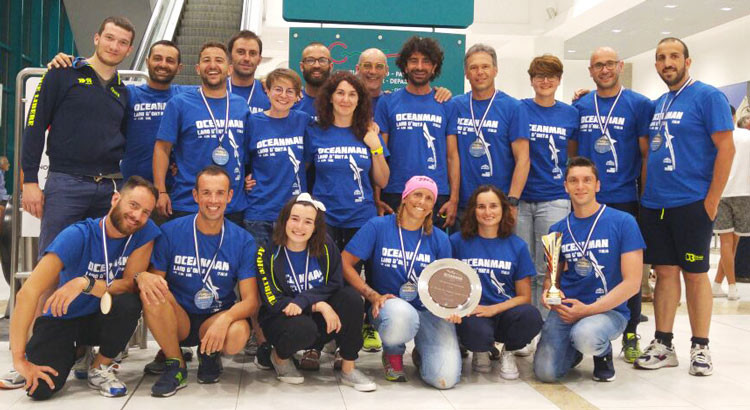 Nuoto di fondo: Otrè Team Acque Libere vince il bronzo all’Oceanman Lago D’Orta