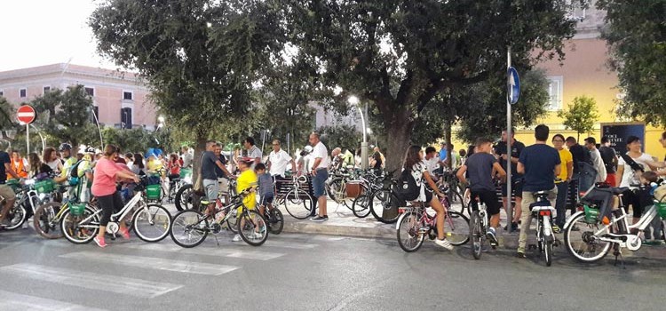Pedalata sotto le stelle: terza edizione di successo Pedalata sotto le stelle: terza edizione di successo