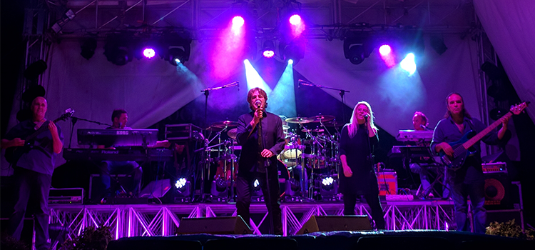 Fausto Leali: «Anche stasera la Puglia ha dimostrato il suo affetto e il suo amore per la musica»