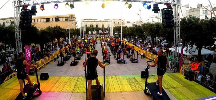 In 70 per la prima edizione di Walking with the Stars In 70 per la prima edizione di Walking with the Stars