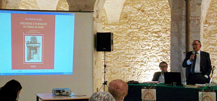 Presentato a Noci il libro “Spezierie e farmacie in Terra di Bari” di Riccardo Riccardi