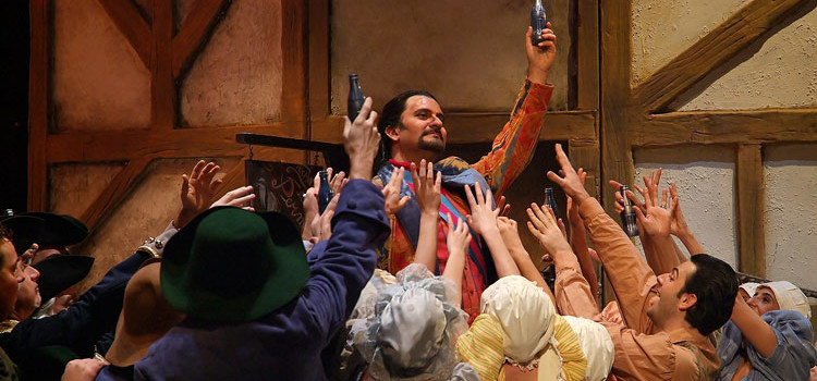 “Venghino, signori, venghino”: la tappa nocese del prof. Dulcamara