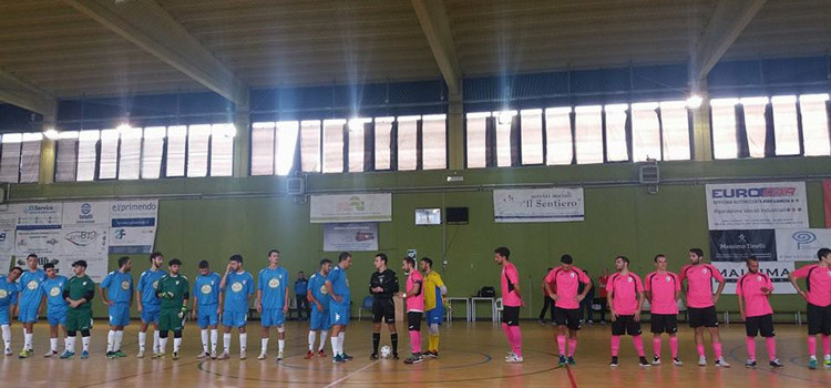 C5: derby azzurro C5: derby azzurro