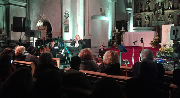 Christmas Festival, ode alla vita con Aida Cooper