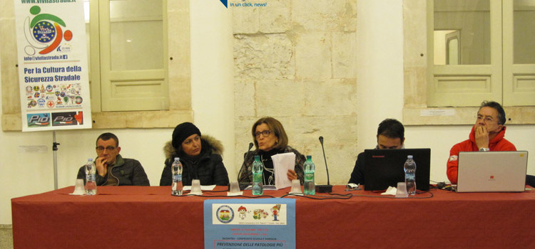 Dipendenze e cyberbullismo, perché i genitori devono sapere