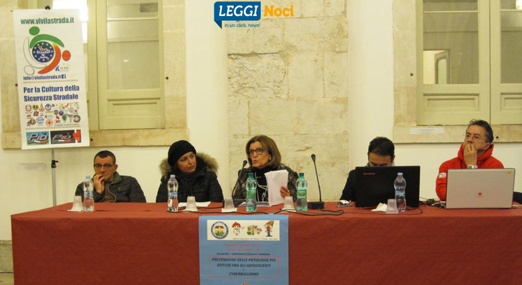 Dipendenze e cyberbullismo, perché i genitori devono sapere