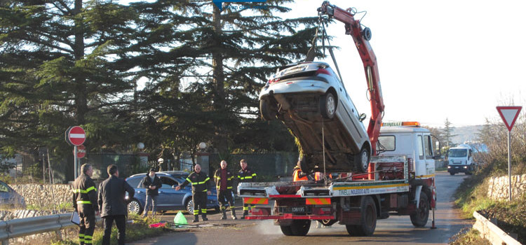 Incidente sulla via per Castellaneta, donna in ospedale