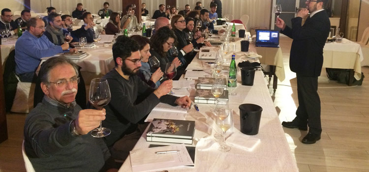 Più di 50 aspiranti sommelier nel nuovo corso dell’AIS Puglia