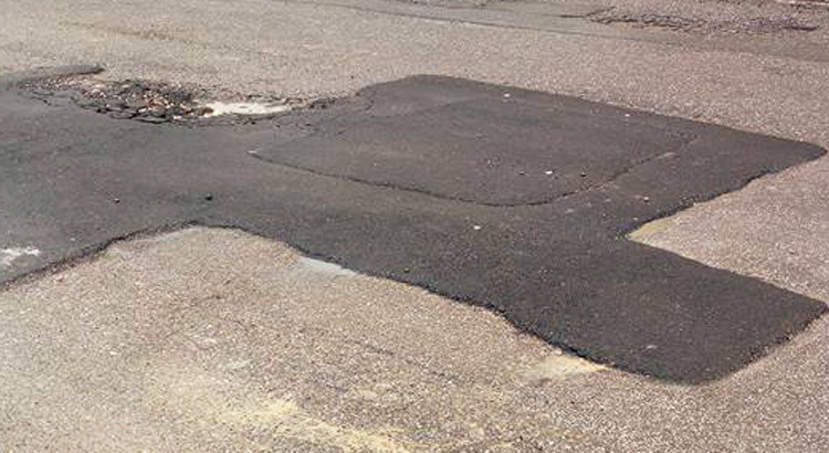 Dissesti stradali: interventi d’urgenza Dissesti stradali: interventi d’urgenza