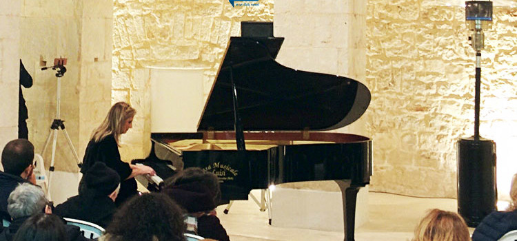 La musica di Baccaro al Chiostro delle Clarisse: sogni e amore per la vita La musica di Baccaro al Chiostro delle Clarisse: sogni e amore per la vita