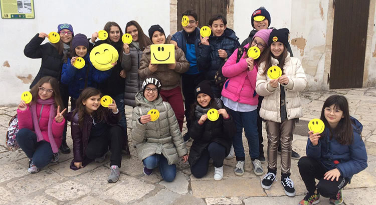 I ragazzi dell’ACR donano un sorriso ai cittadini nocesi