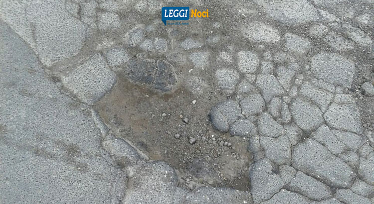 Buche sulle strade, cittadini chiedono manutenzione Buche sulle strade, cittadini chiedono manutenzione