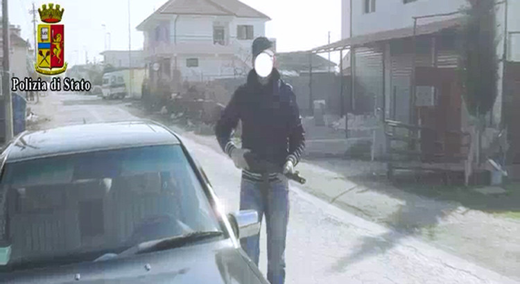 Inneggiava a Isis, dibattito sul percorso di “de-radicalizzazione”