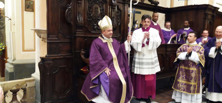 Mons Intini a Tricarico: “vengo a voi come messaggero di pace”