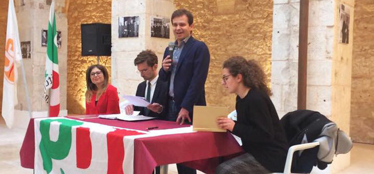 Assemblea PD, Noci boccia Emiliano