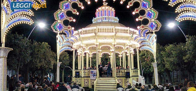 La banda cittadina “S. Cecilia – G. Sgobba” diverte i nocesi