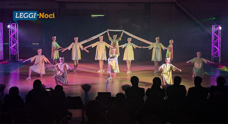 “Folklore dalla Bielorussia”: solidarietà e spettacolo al Pala De Luca Resta “Folklore dalla Bielorussia”: solidarietà e spettacolo al Pala De Luca Resta