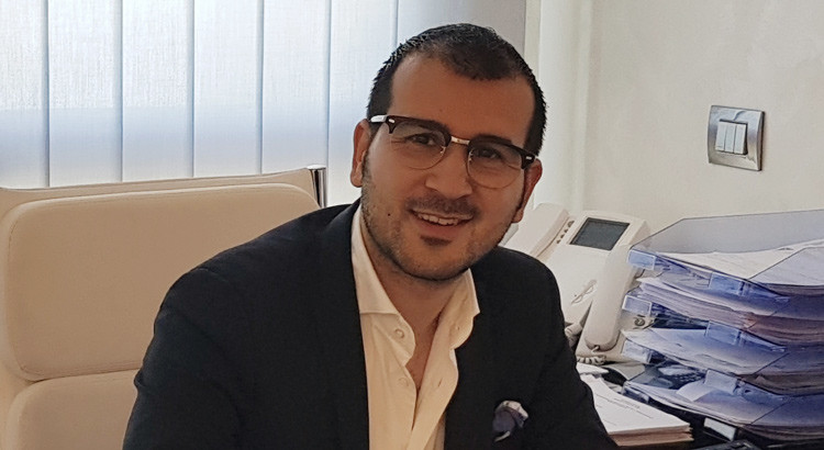 Conforti: ci sono dietro gruppi politici? Conforti: ci sono dietro gruppi politici?