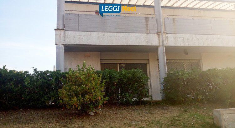 Tentano furto al bar, carabinieri mettono in fuga i ladri