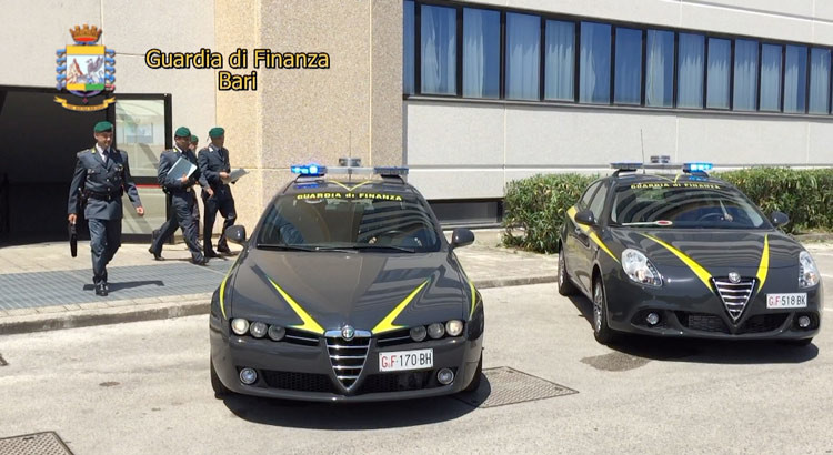 Finti B&B usati come “case chiuse”: 5 arresti Finti B&B usati come “case chiuse”: 5 arresti