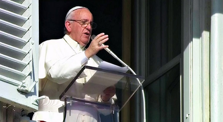 Papa Francesco saluta i giovani dell’associazione Don Bosco di Noci Papa Francesco saluta i giovani dell’associazione Don Bosco di Noci