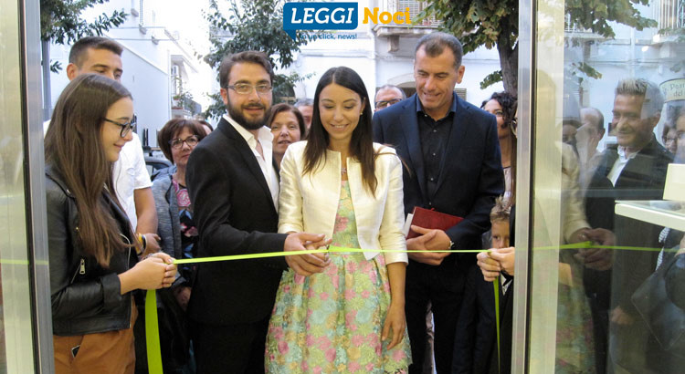 Apre a Noci Casarulo Infissi