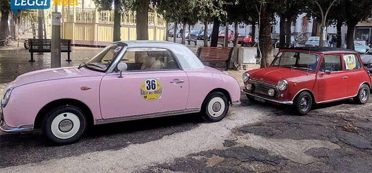 Le auto d’epoca del “Rally dei Trulli” sfilano per le strade nocesi