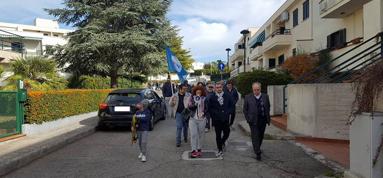Noci Riparte…. dai giardinetti di via Fratelli Sgobba Noci Riparte…. dai giardinetti di via Fratelli Sgobba