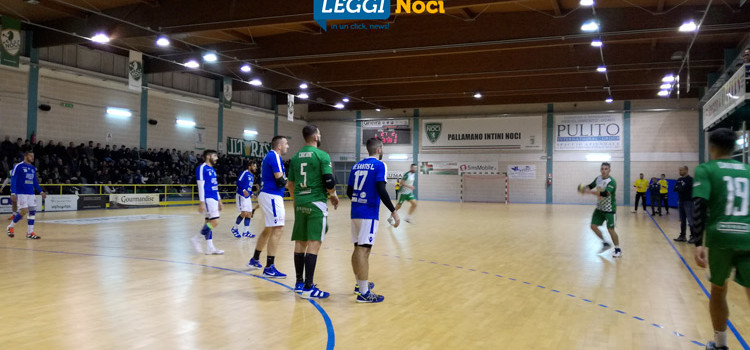 Pallamano: il Noci sfiora il colpaccio contro il Fasano Pallamano: il Noci sfiora il colpaccio contro il Fasano