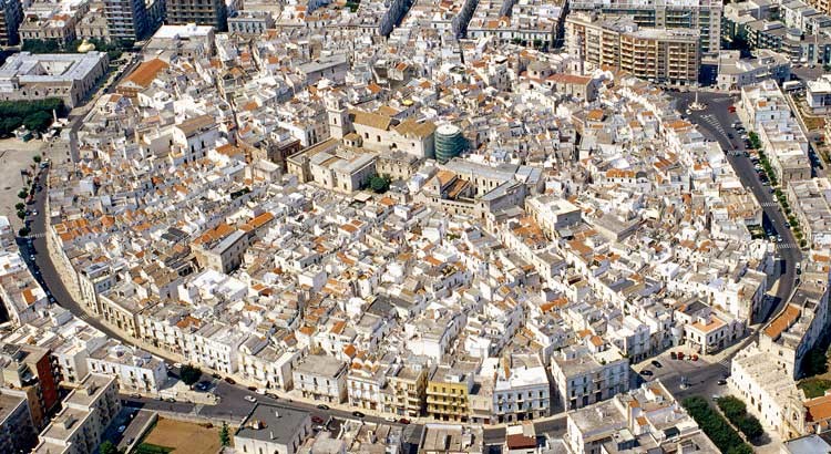 Nocese muore a Putignano Nocese muore a Putignano