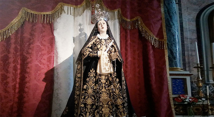 La statua dell’Addolorata esposta alla mostra ‘Facies Passionis’ di Taranto