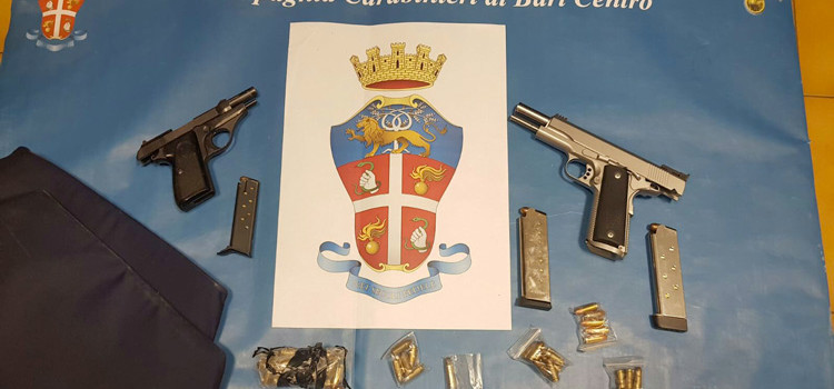 Interrotto summit criminale a Japigia: sequestrate due pistole e un giubotto antiproiettile