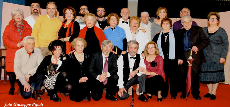 Grande successo e tante risate per i “Ce l’o cucchjete” e l’UTE di Putignano