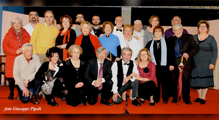 Grande successo e tante risate per i “Ce l’o cucchjete” e l’UTE di Putignano