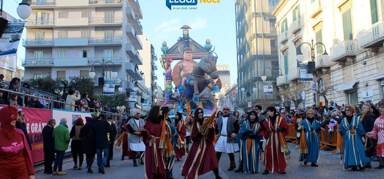 Carnevale di Putignano: festa per il secondo corso mascherato